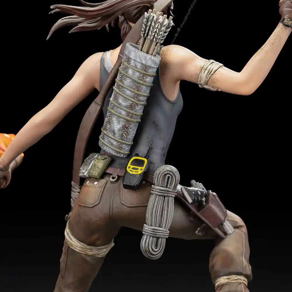 Tomb Raider PVC Socha Lara Croft Survivor Era 33 cm fotografii produktu