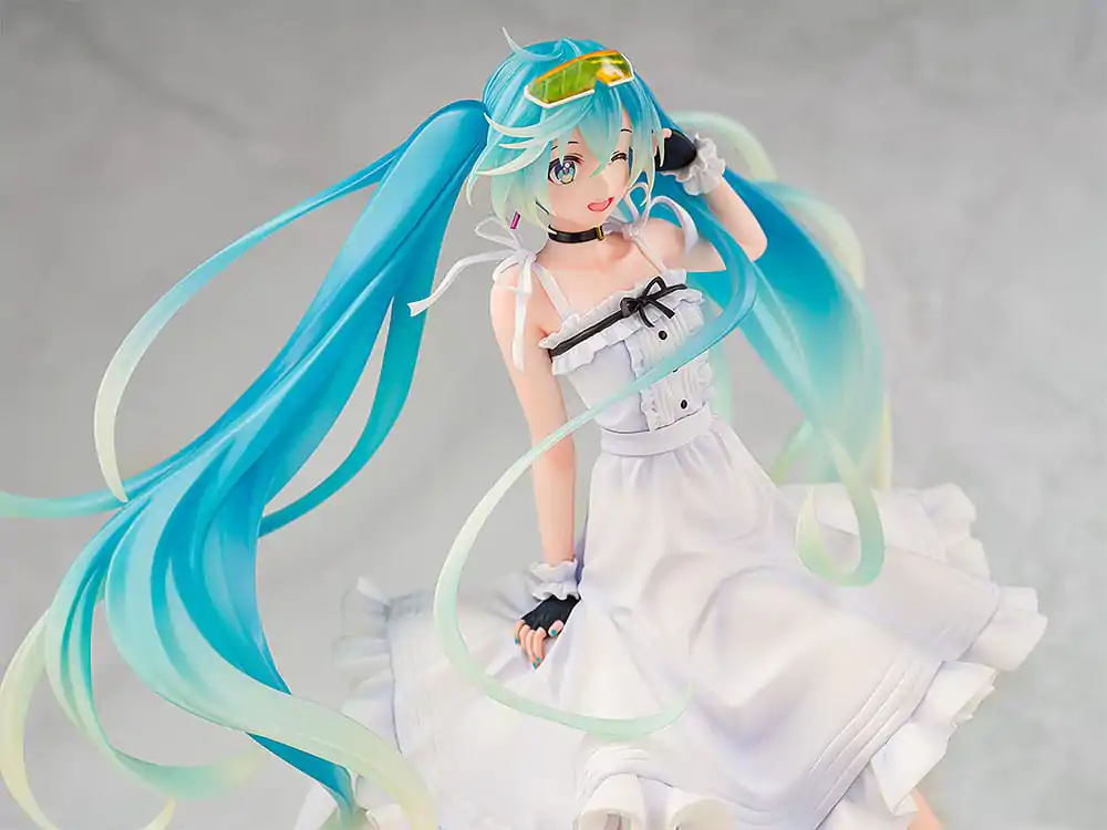 Hatsune Miku GT Project Originální PVC Soška 1/7 Vacation Style Ver. 24 cm fotografii produktu