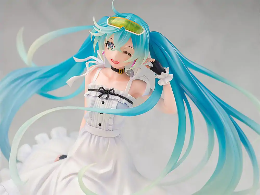 Hatsune Miku GT Project Originální PVC Soška 1/7 Vacation Style Ver. 24 cm fotografii produktu