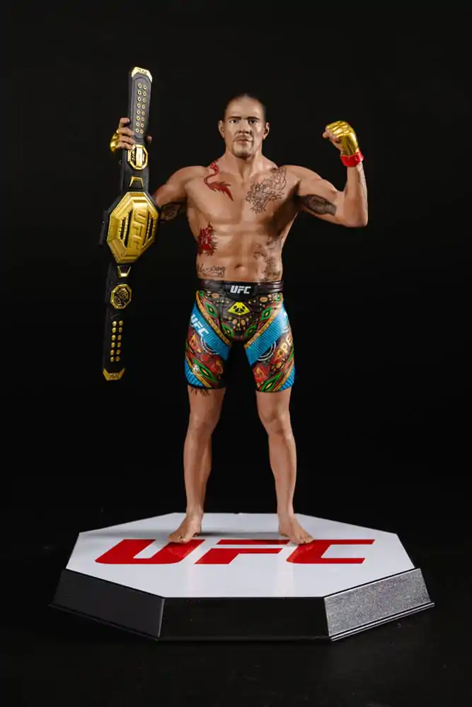 UFC Posed PVC Socha Alex Pereira 18 cm fotografii produktu