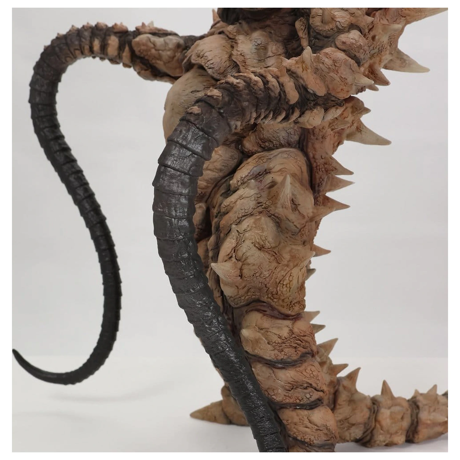 Ultraman Kaiju Remix Series Vinylová figurka Gudon 34 cm fotografii produktu