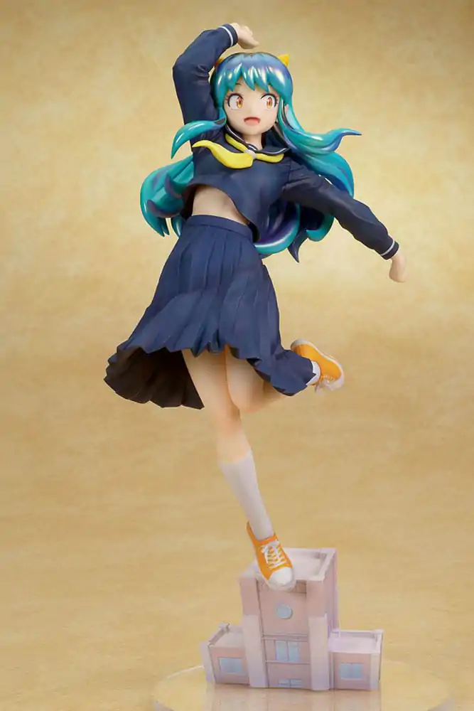 Urusei Yatsura Statue PVC 1/7 Lum Uniform Ver. 28 cm Soška fotografii produktu