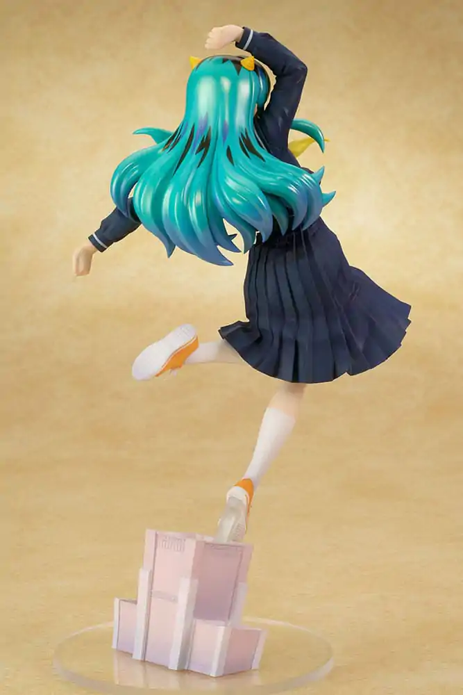 Urusei Yatsura Statue PVC 1/7 Lum Uniform Ver. 28 cm Soška fotografii produktu