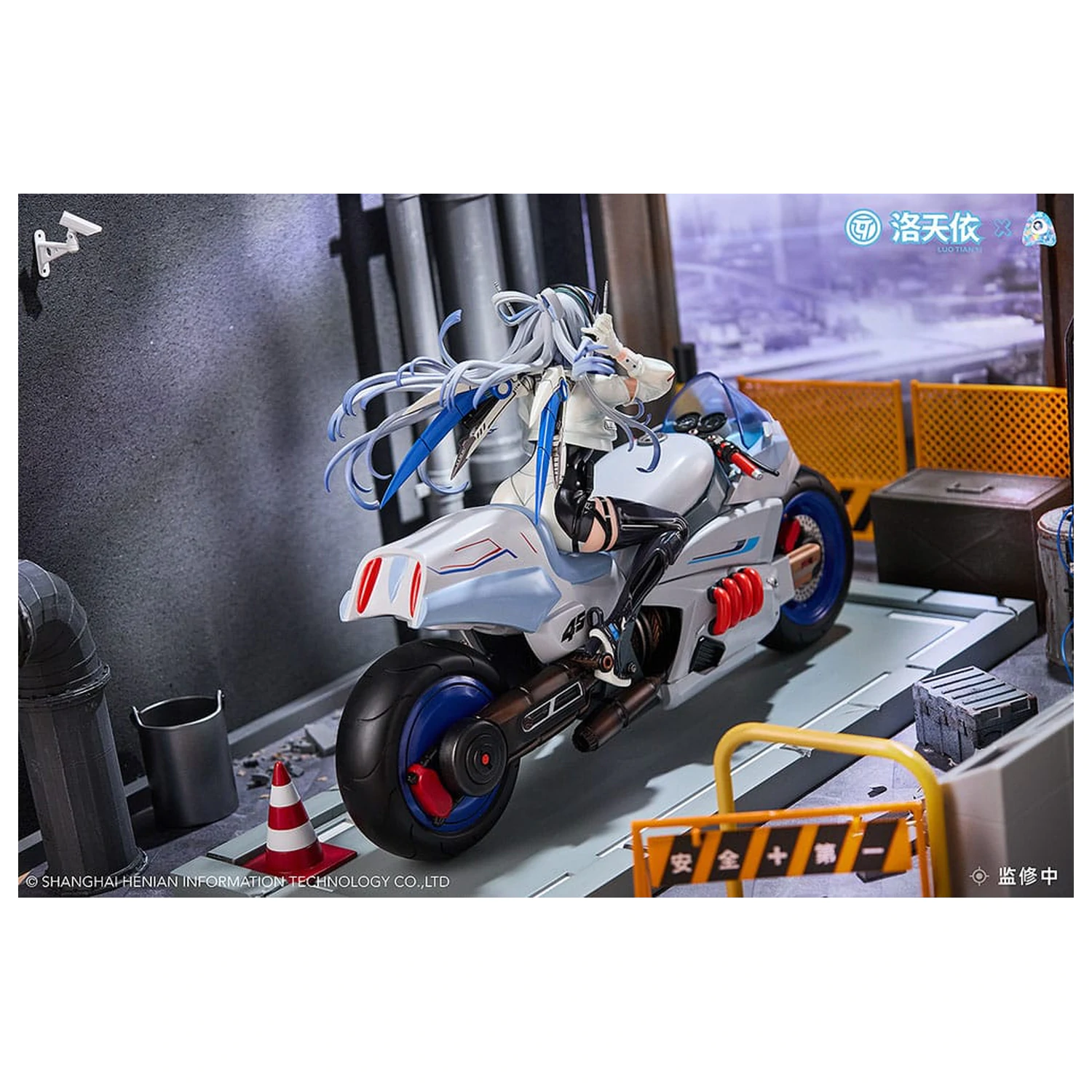 Vsinger PVC Socha 1/7 Vsinger Luo Tianyi Retro-Future Storm Driver Ver. 23 cm fotografii produktu