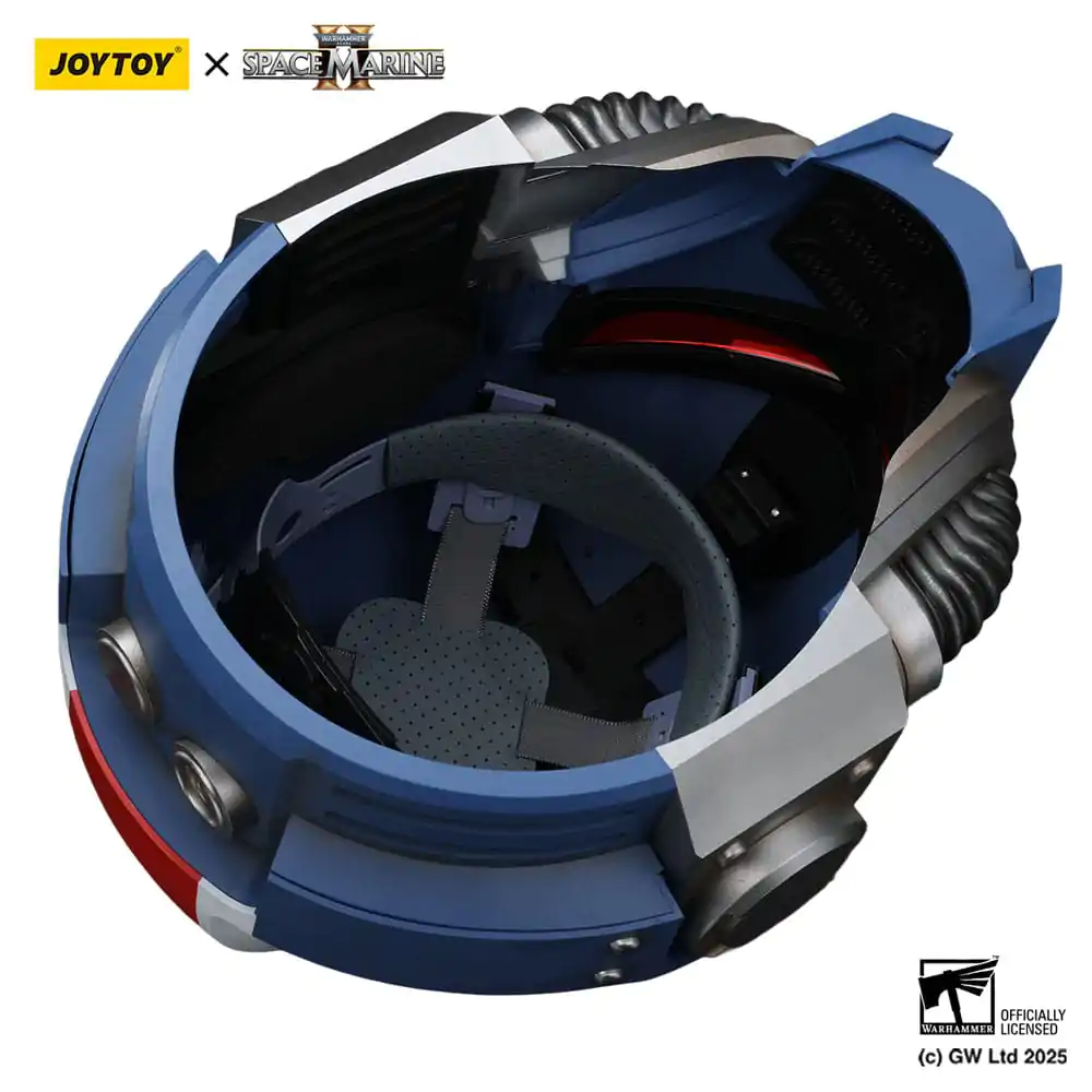 Warhammer 40,000: Space Marine 2 replika helmy Ultramarines Lieutenant Titus 30 cm fotografii produktu