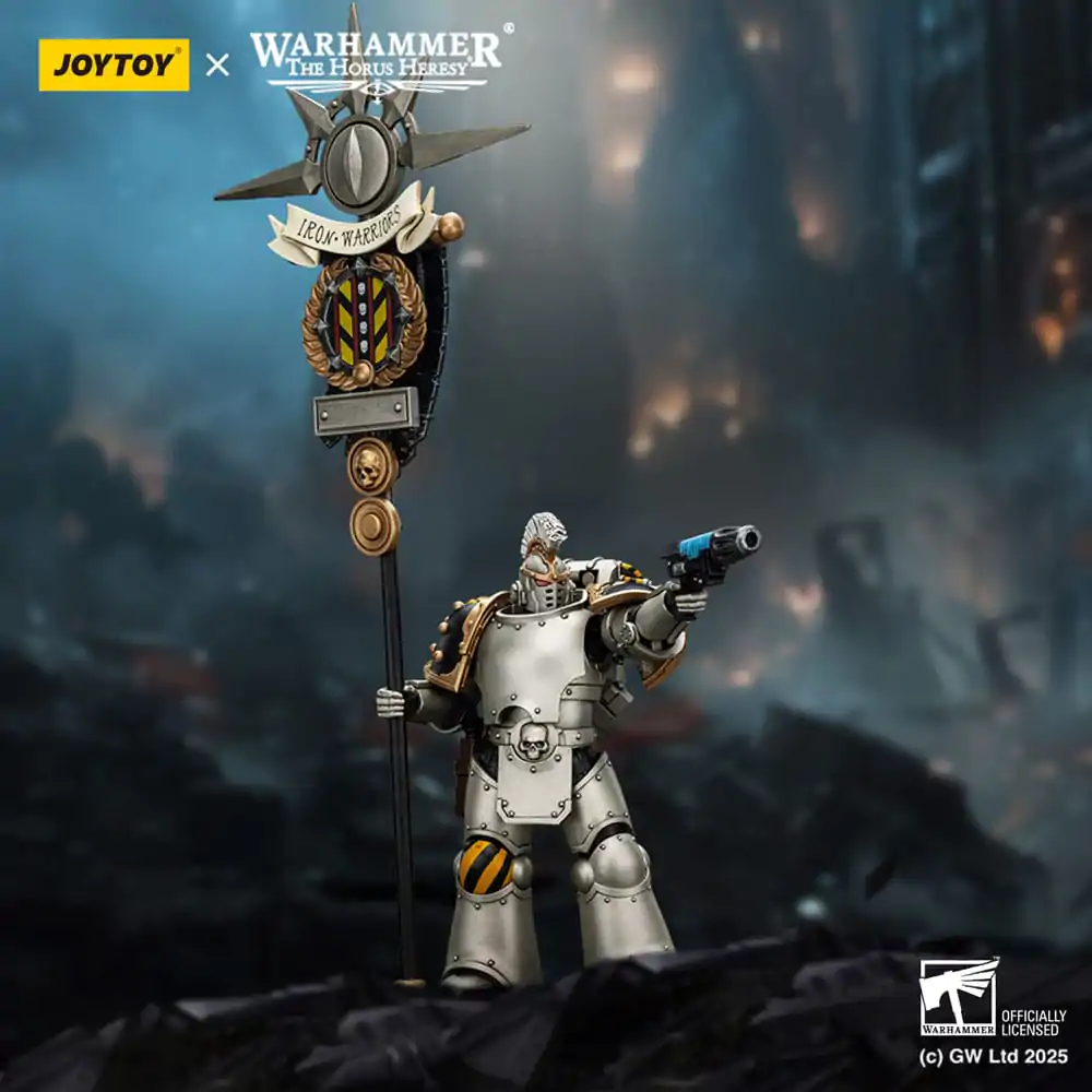 Warhammer The Horus Heresy Akční figurka 1/18 lron Warriors Command Squad Chosen with Legion Standard 12 cm fotografii produktu