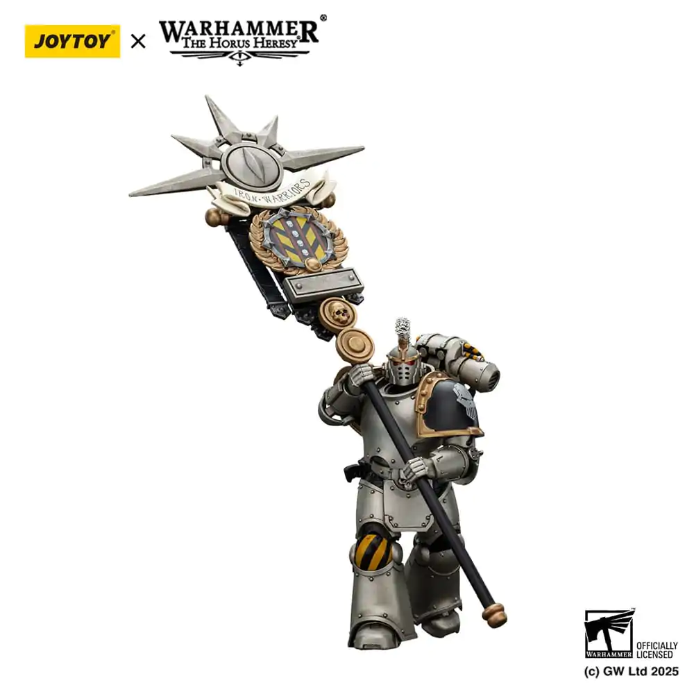 Warhammer The Horus Heresy Akční figurka 1/18 lron Warriors Command Squad Chosen with Legion Standard 12 cm fotografii produktu