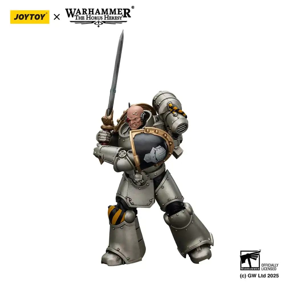 Warhammer The Horus Heresy Akční figurka 1/18 lron Warriors Command Squad Chosen with Legion Standard 12 cm fotografii produktu