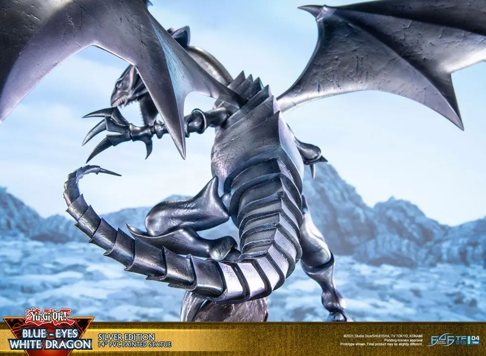 Yu-Gi-Oh! PVC Soška Blue-Eyes White Dragon Silver Edition 35 cm fotografii produktu
