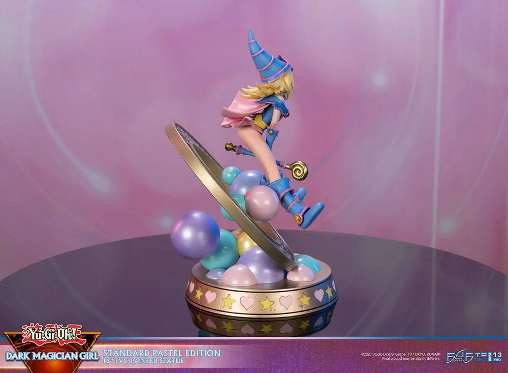 Yu-Gi-Oh! PVC socha Temná kouzelnice Standardní Pastelová edice 30 cm fotografii produktu