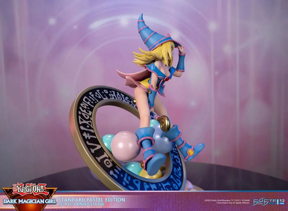 Yu-Gi-Oh! PVC socha Temná kouzelnice Standardní Pastelová edice 30 cm fotografii produktu