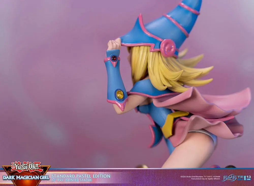 Yu-Gi-Oh! PVC socha Temná kouzelnice Standardní Pastelová edice 30 cm fotografii produktu