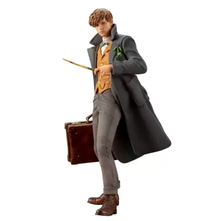 Fantastic Beasts 2 ARTFX+ PVC socha 1/10 Newt Scamander 18 cm fotografii produktu